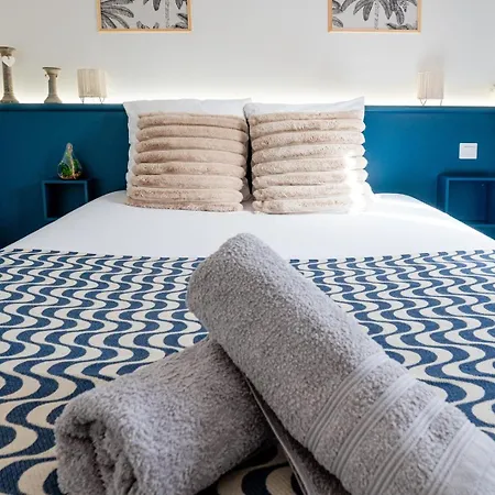 Les Embruns / F2 Hyper Centre