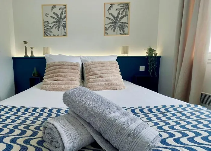 Les Embruns / F2 Hyper Centre *