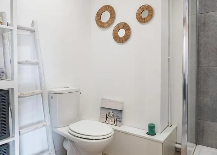 Les Embruns / F2 Hyper Centre *