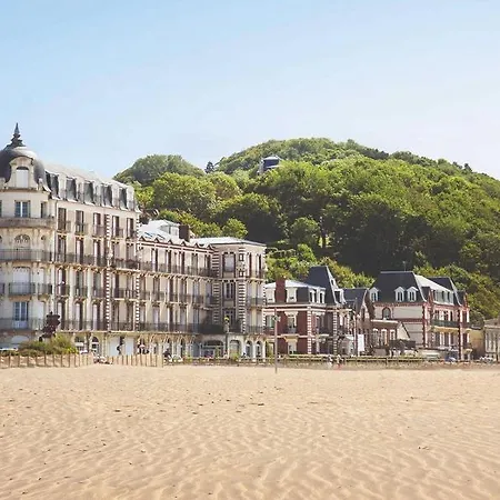 Les Embruns / F2 Hyper Centre *