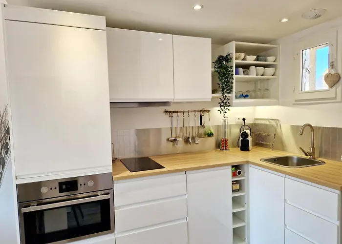 Les Embruns / F2 Hyper Centre *