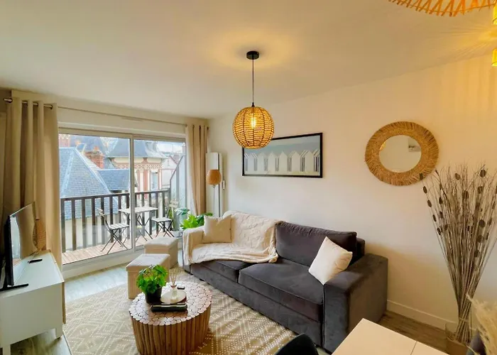 Les Embruns / F2 Hyper Centre