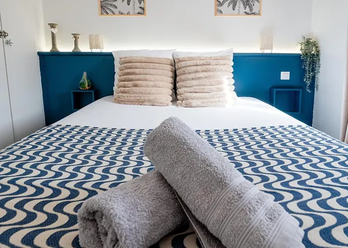 Les Embruns / F2 Hyper Centre